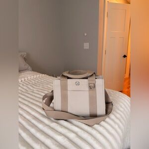 Lululemon Two Tone Canvas Crossbody Mini Tote 4.5L Like NEW
